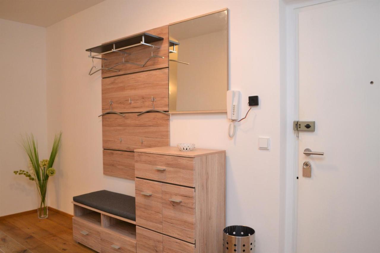 Ferienwohnung Mit Seeblick, Unterach Am Attersse Unterach am Attersee Exteriör bild