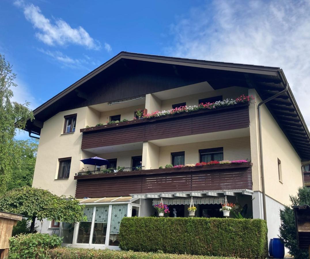 Ferienwohnung Mit Seeblick, Unterach Am Attersse Unterach am Attersee Exteriör bild